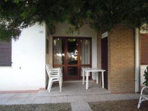 Villa with garden in a quiet place 500m from the sea